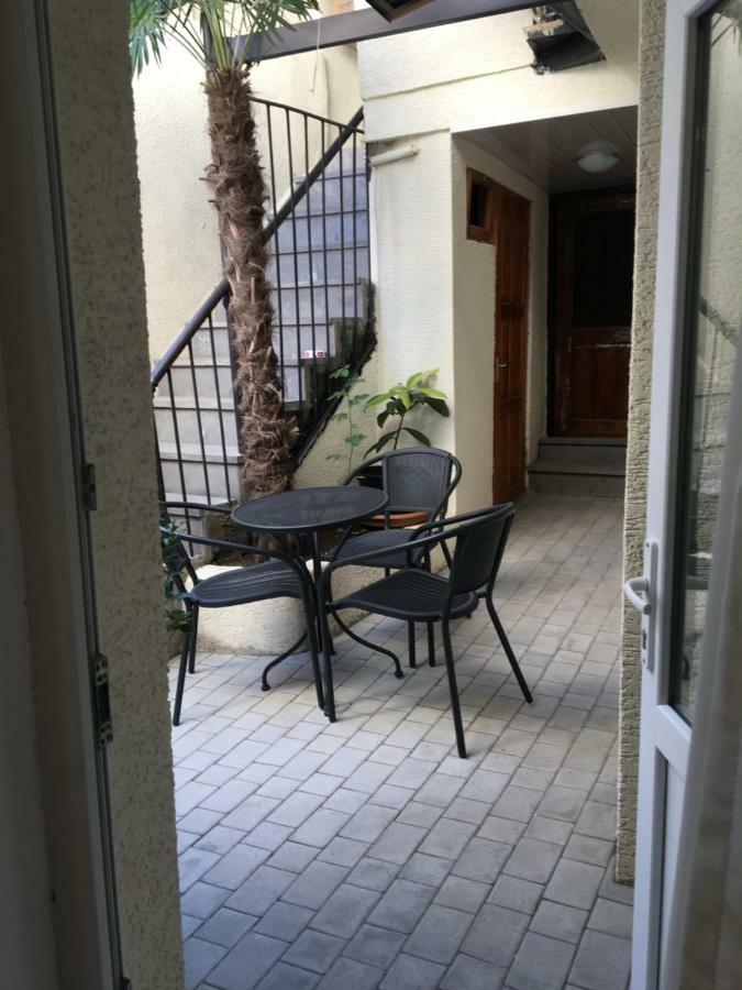 10 Shindisi Street,Tbilisi Apartment Bagian luar foto